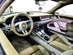 Porsche 911 Carrera 4S Crystal Eroded Art Car by Daniel Arsham 2020 года 